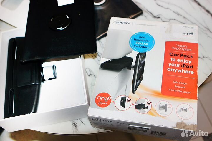 Новое крепление для планшета iPad Vogels в салон