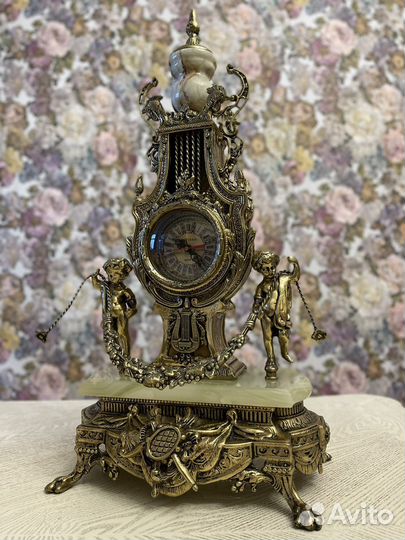 Часы из бронзы