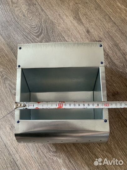 Кормушки бункерные для кроликов