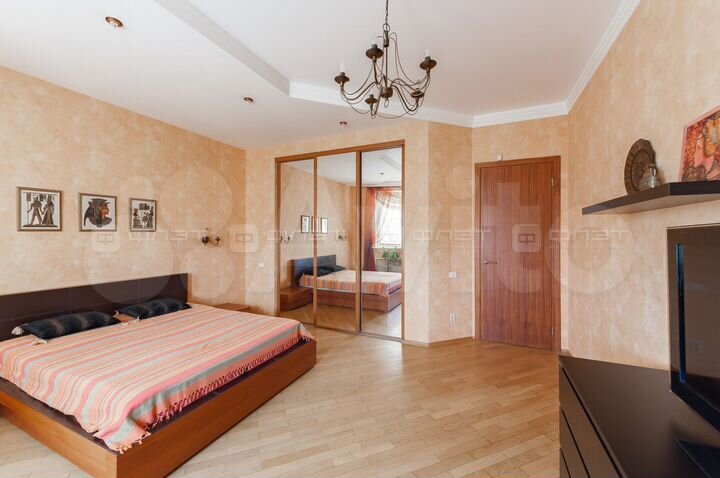 4-к. квартира, 158,4 м², 4/6 эт.