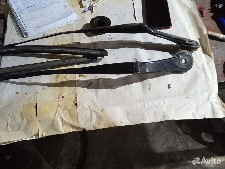 Ford Focus 3 Дворники поводок