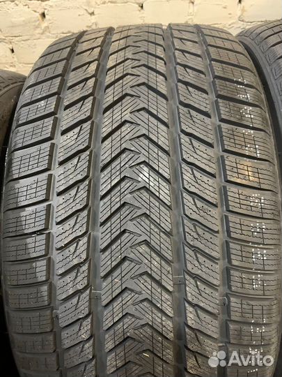 Gripmax SureGrip Pro Winter 325/35 R22 и 285/40 R22