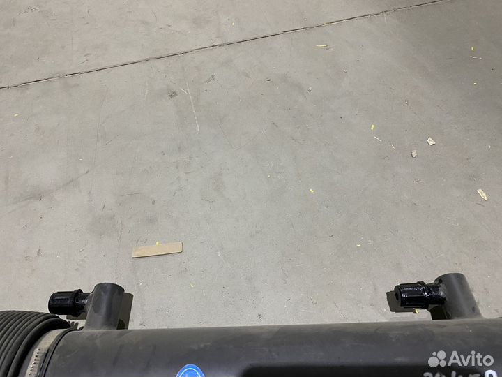 Цилиндр поворота колес на FAW J6