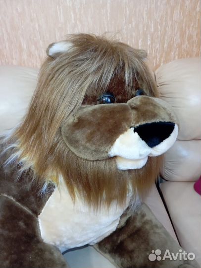 Большая мягкая игрушка Лев