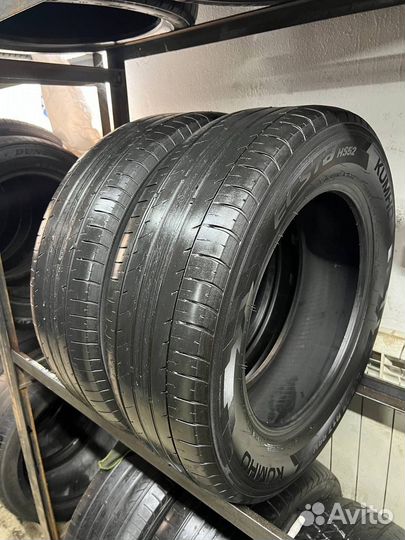 Kumho Ecsta HS52 215/65 R17 99V