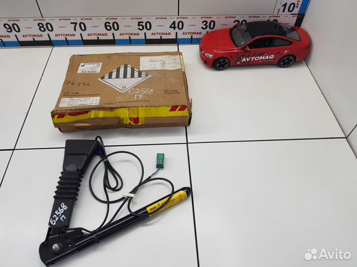 Натяжитель ремня правый (Opel Corsa)