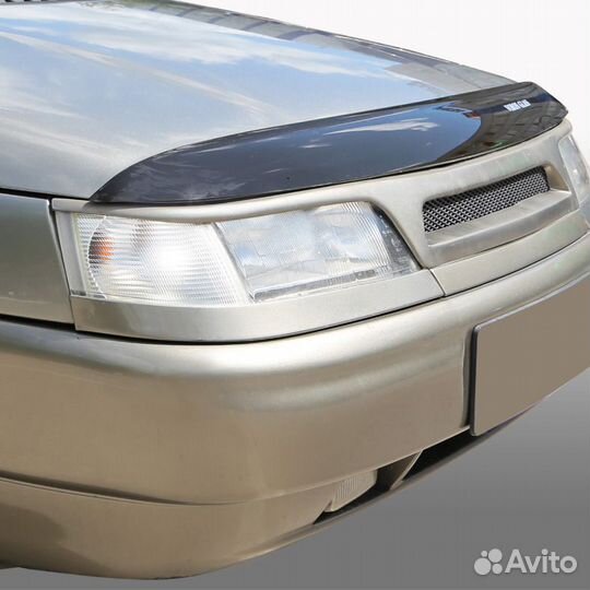 Спойлер на капот