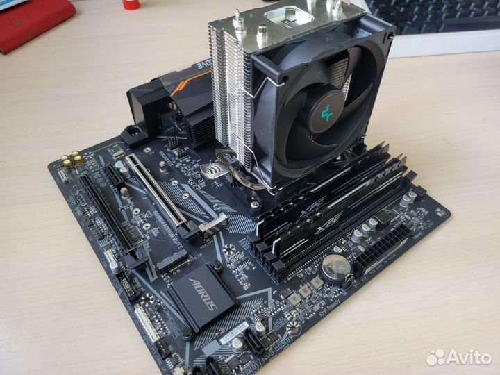 Комплект: процессор,материнская планта,озу,кулер