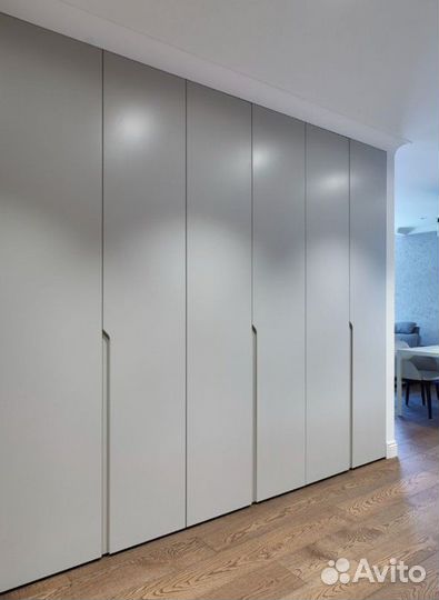 Шкаф большой распашной на заказ