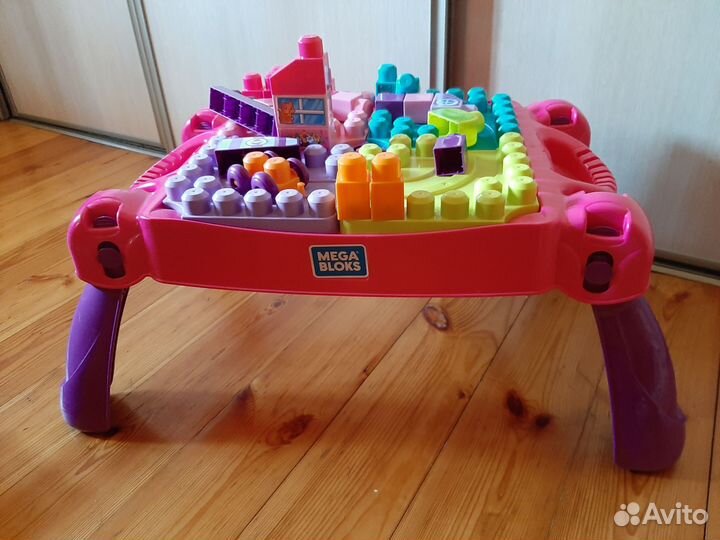 Стол-конструктор Mega Bloks 30 деталей