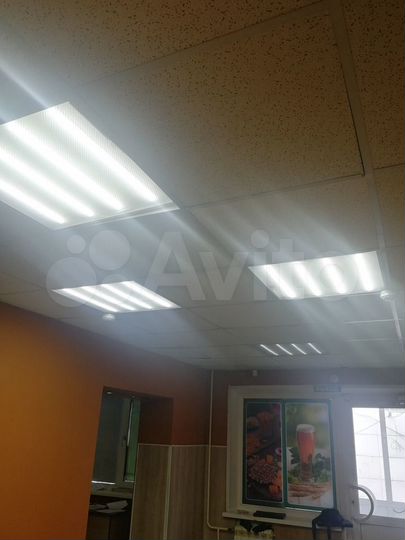 Торговая площадь, 32 м², в оживленном месте