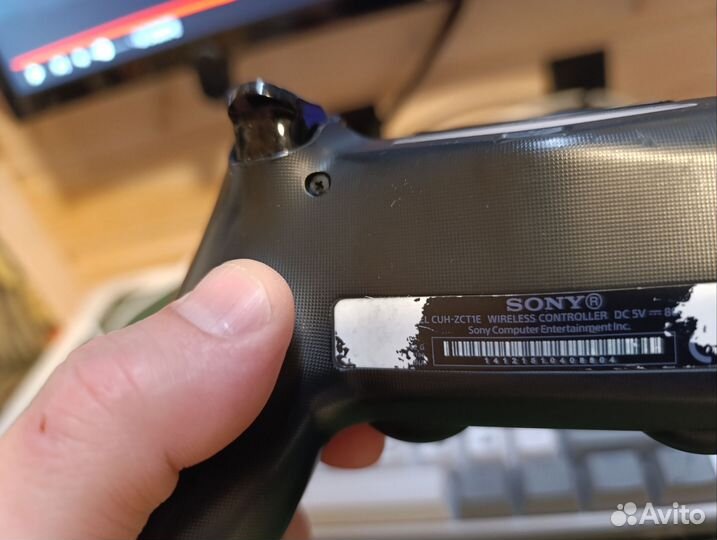 Джойстик Sony PS4