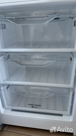 Холодильник lndesit No frost