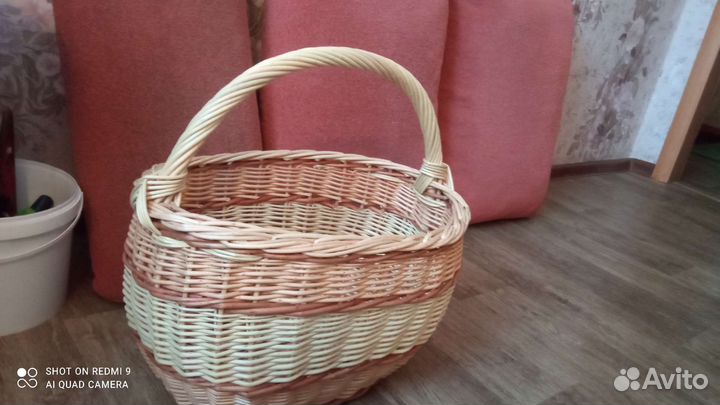 Корзина плетеная из ивы