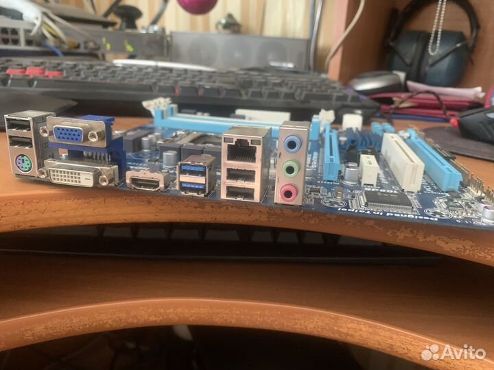 Материнская плата 1155 на запчасти