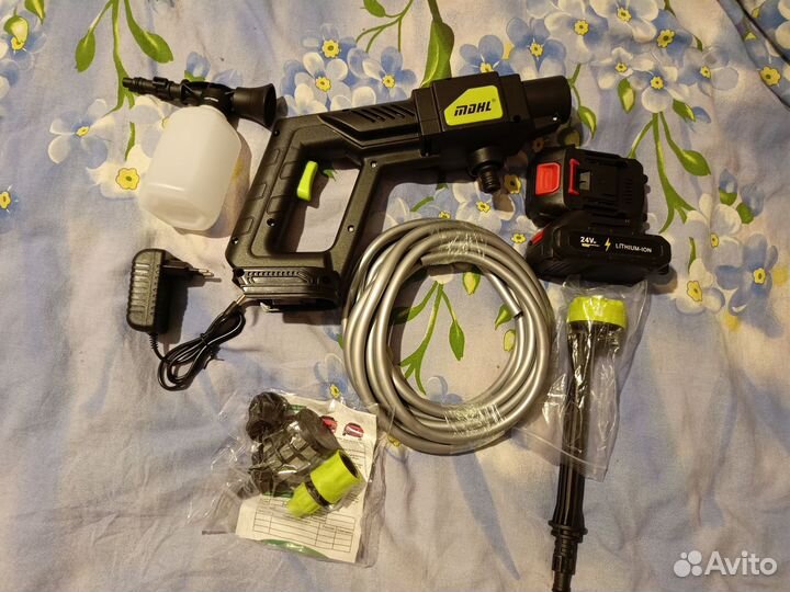 Аккумуляторная мойка высокого давления новая