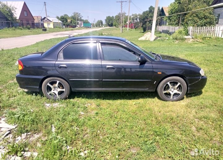 Kia Spectra 1.6 МТ, 2008, битый, 450 000 км