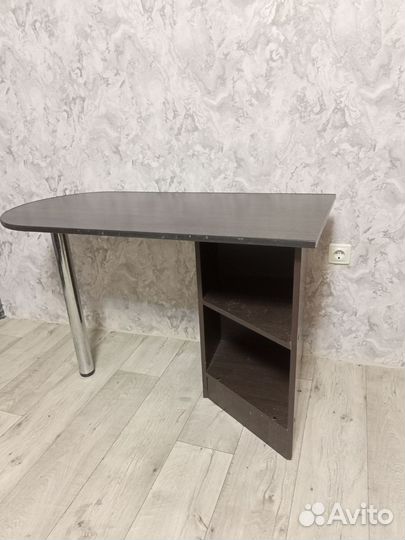 Стол для маникюра