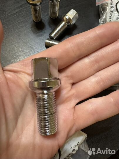 Болты крепления на Ауди а 6