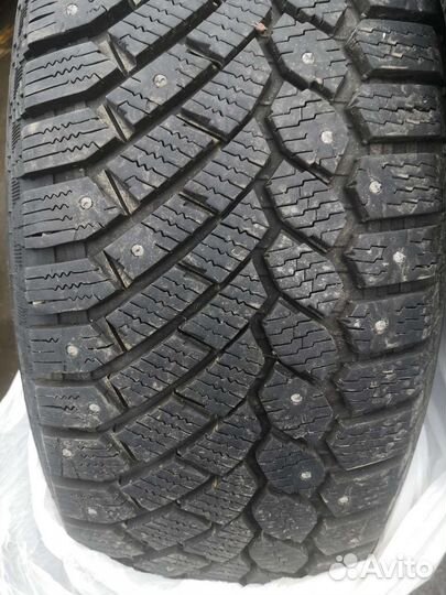Gislaved Nord Frost 200 225/65 R17