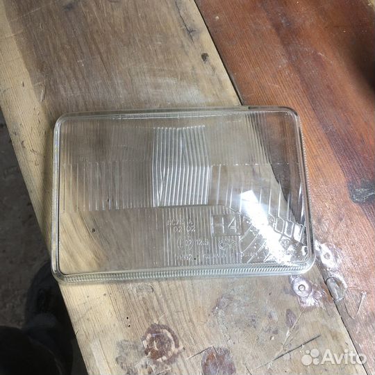 Стекло (линза) на Ока