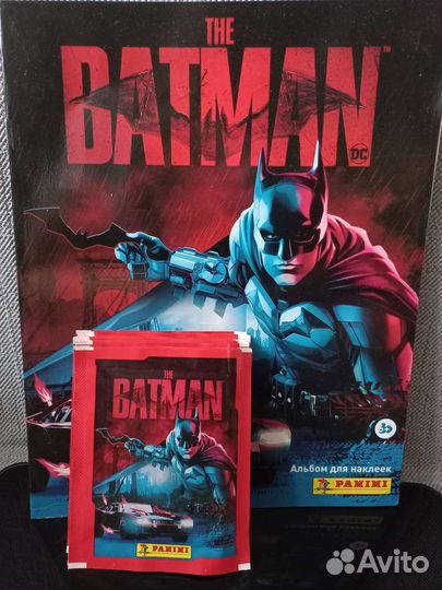 Альбом и 50 пакетиков The Batman Panini