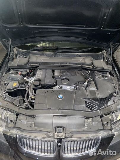В разбор BMW 320i E90