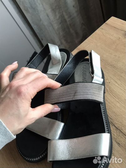 Сандалии женские