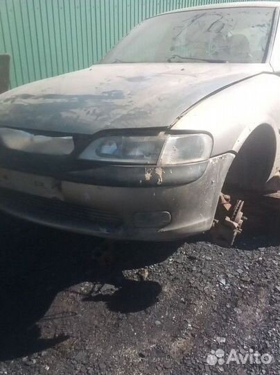Opel vectra 1.6 капот