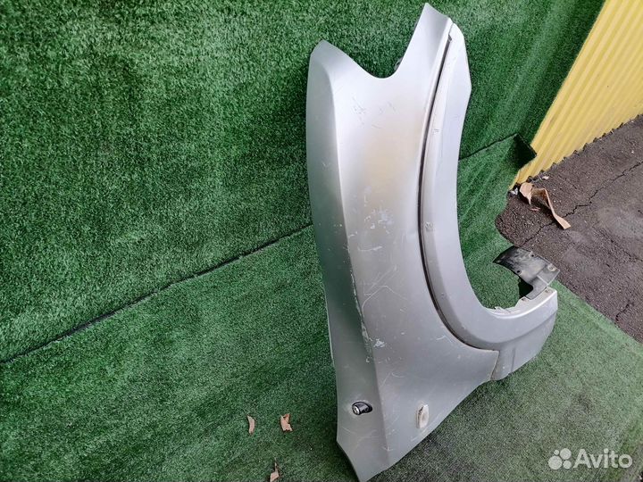 Крыло переднее правое Mitsubishi Pajero III V73W с