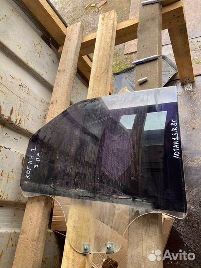 Заднее правое стекло Renault Logan 1