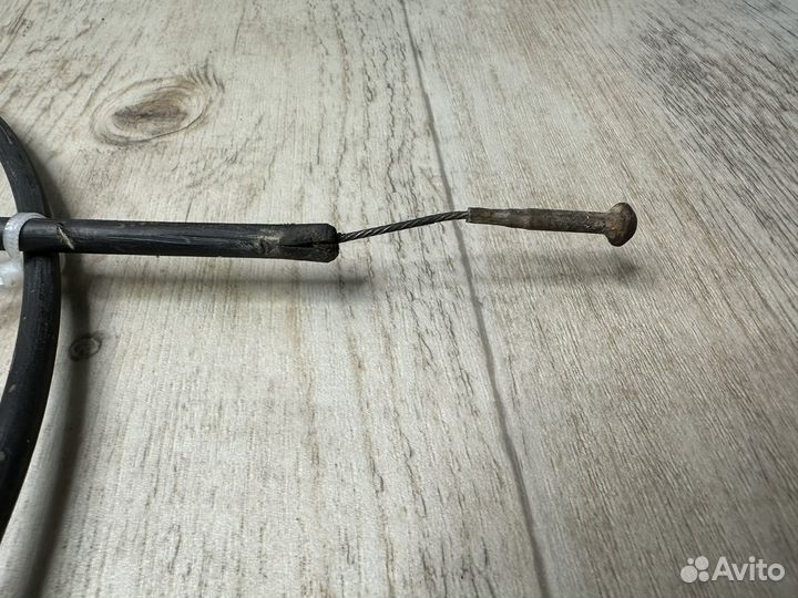 Трос открывания капота Opel Astra G