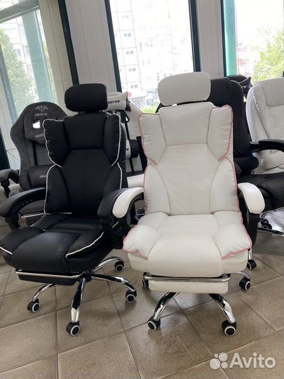 Офисное компьютерное кресло