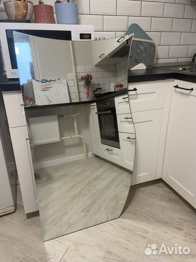 Зеркало настенное