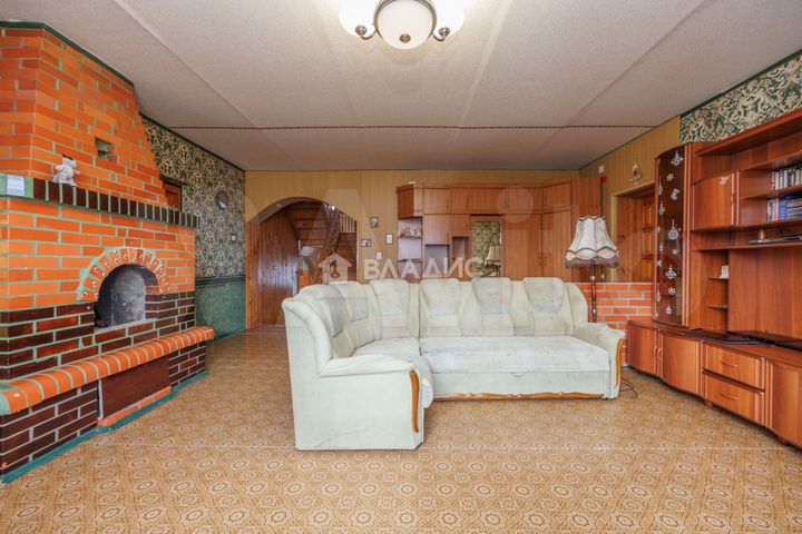 Дом 229,7 м² на участке 20,5 сот.