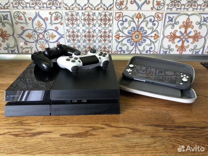 Sony playstation 4 и nintendo switch lite