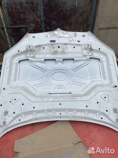 Продам Капот от бмв Х6