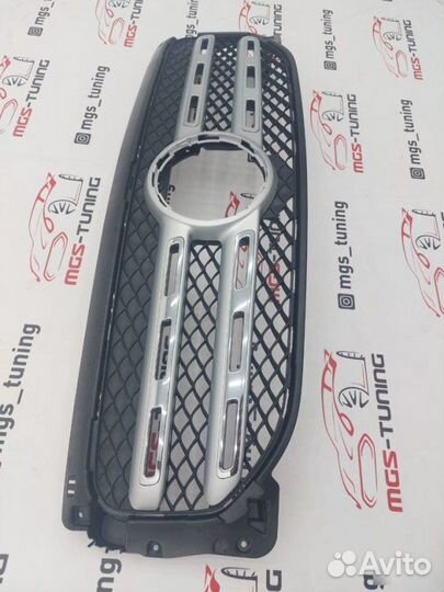 Решетка Mercedes GLB X247 оригинал не AMG пакет