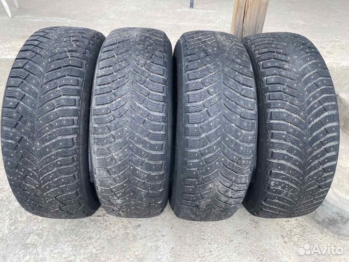Michelin X-Ice North 4 SUV 235/60 R18 107T