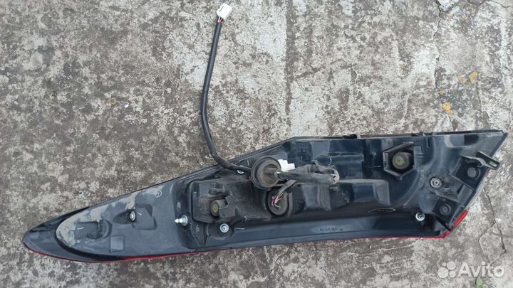 Фонарь LED Toyota Camry V70 оригинал