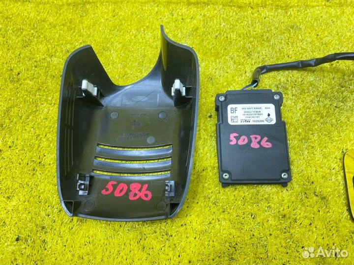 Камера переднего вида передняя Nissan Serena