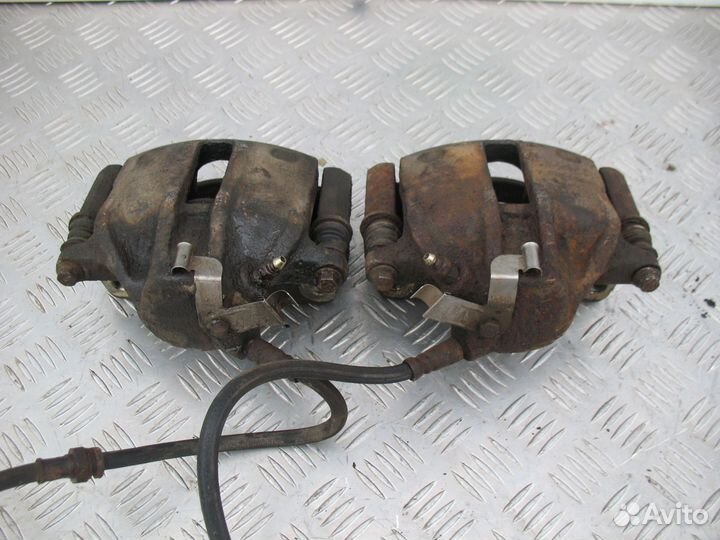 Суппорт тормозной передний правый Chery Tiggo T11