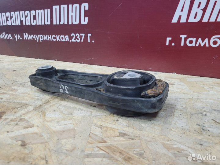 Опора двигателя задняя Nissan Terrano