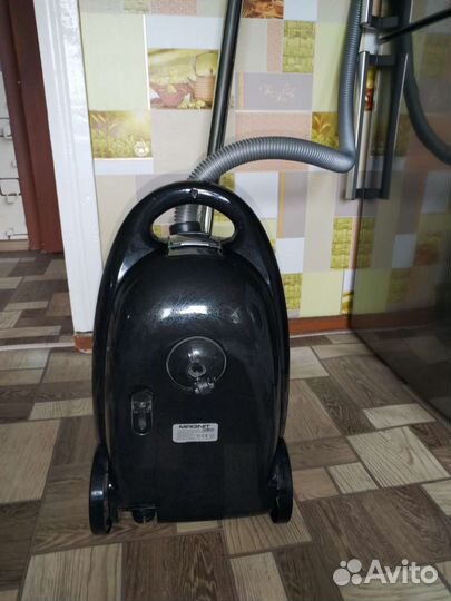 Пылесос Magnit