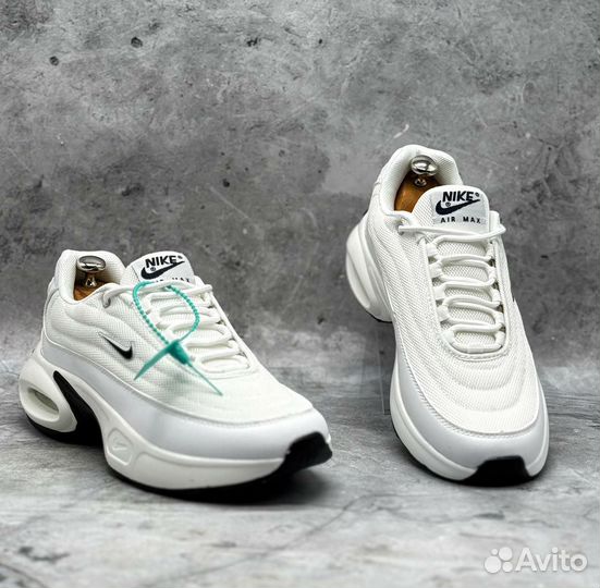 Кроссовки Nike