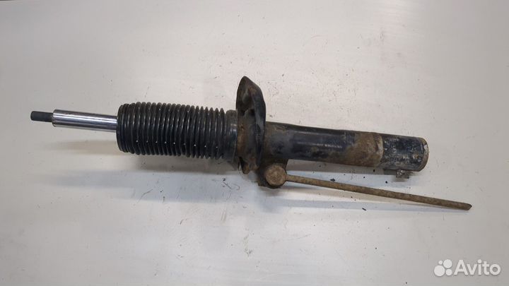 Амортизатор подвески Volkswagen Passat 6, 2005