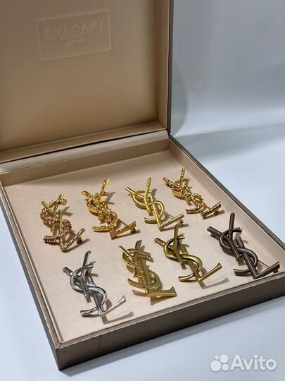 Брошь Saint Laurent