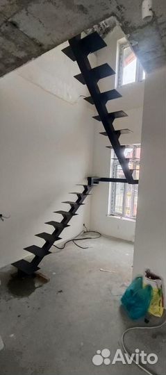 Лестница на второй этаж/изготовление лестниц