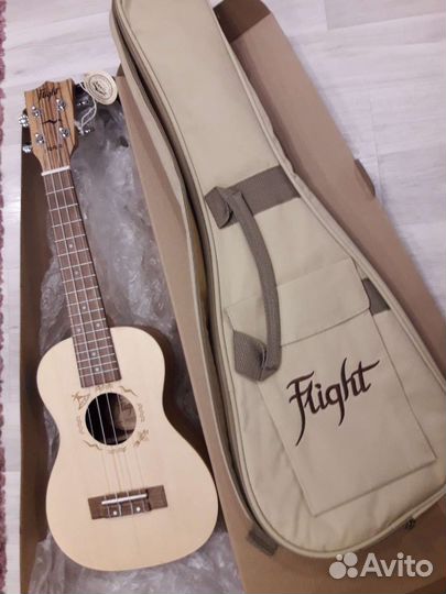Укулеле концерт Flight DUC525EQ SP/ZEB массив