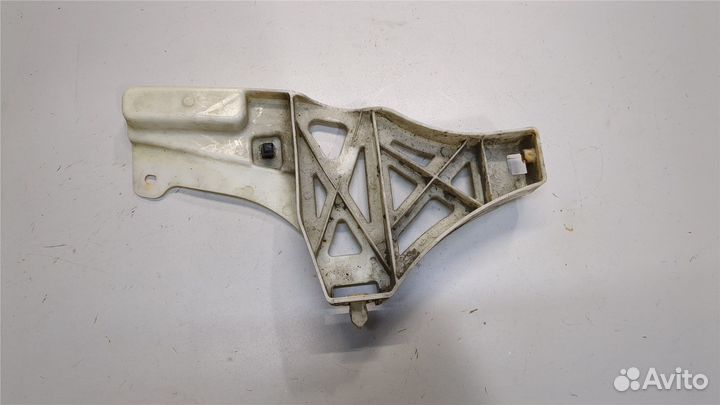 Кронштейн бампера Lexus GS, 2013